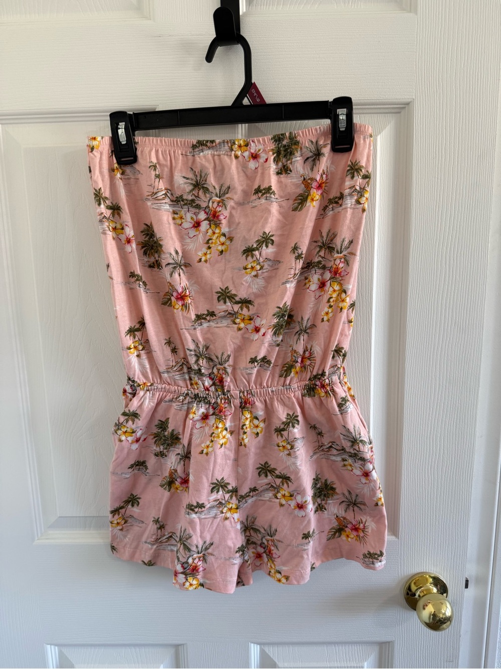 Forever 21 Pink Tropical Floral Dress